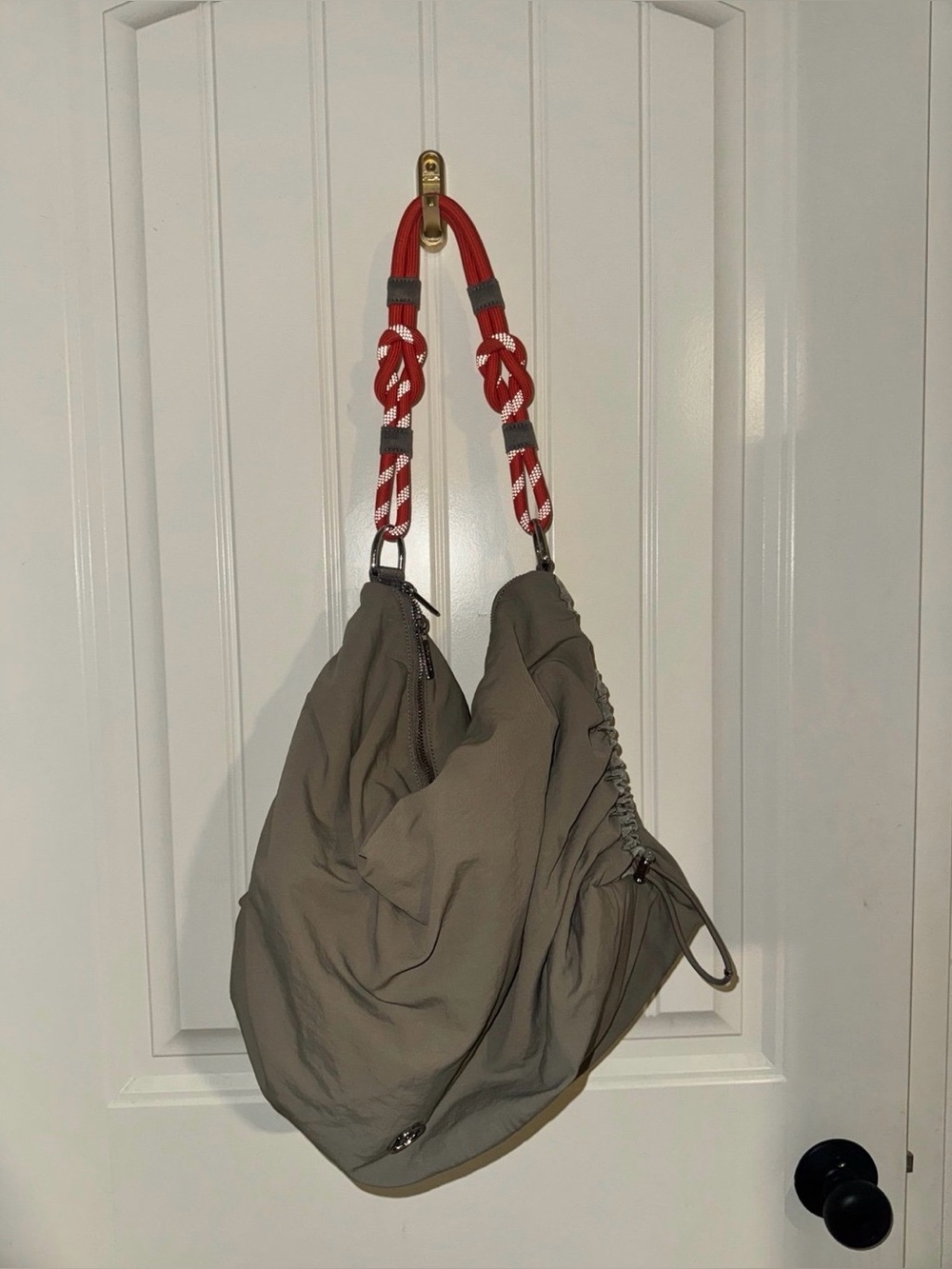 16L ruched lululemon bag